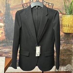 Uniglo Women AirSense Jacket